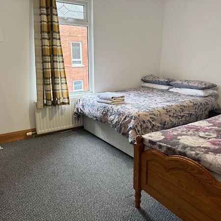 Lovely 2 Bedroom House Close To City Centre Belfast Exteriör bild