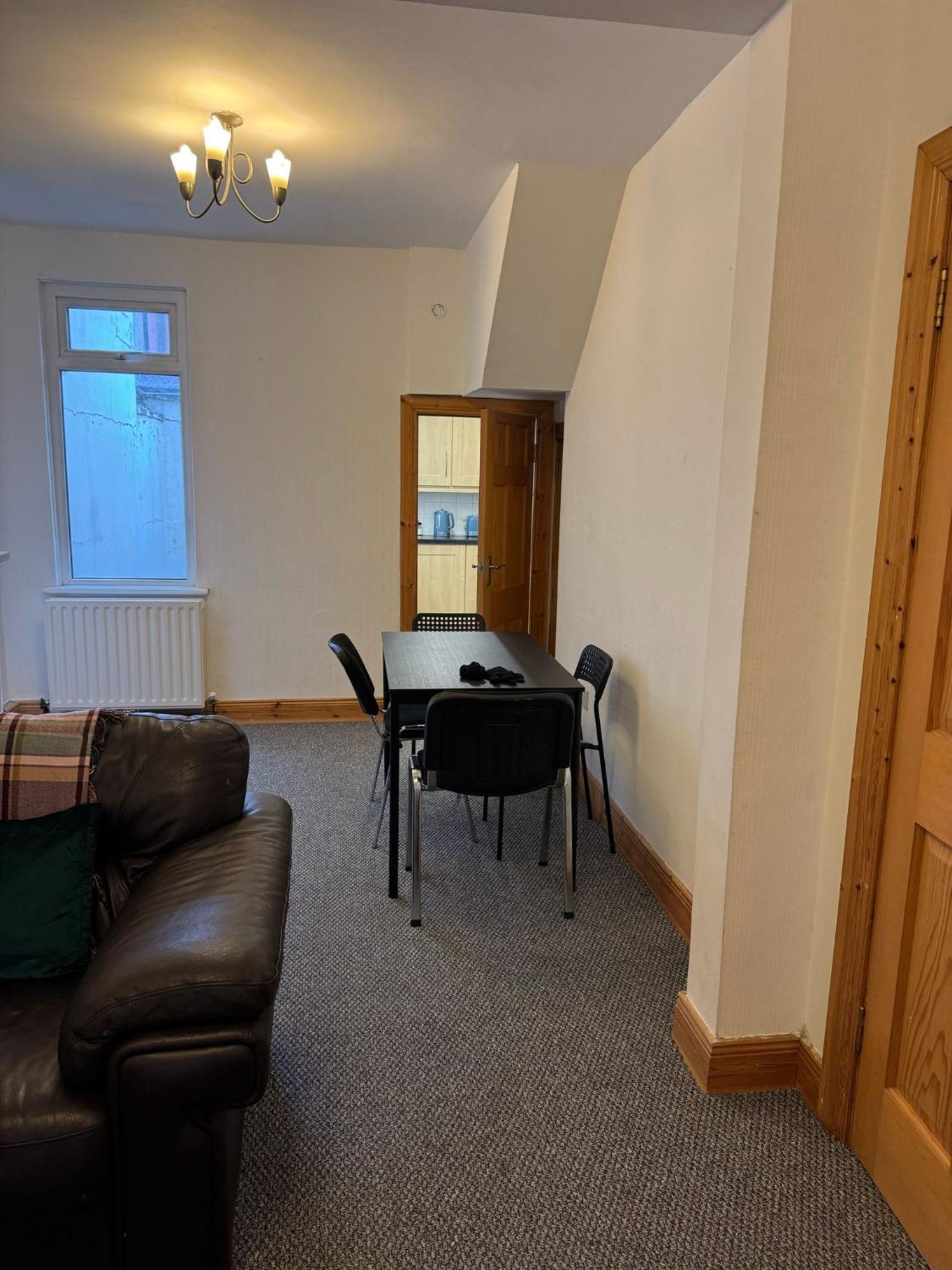 Lovely 2 Bedroom House Close To City Centre Belfast Exteriör bild